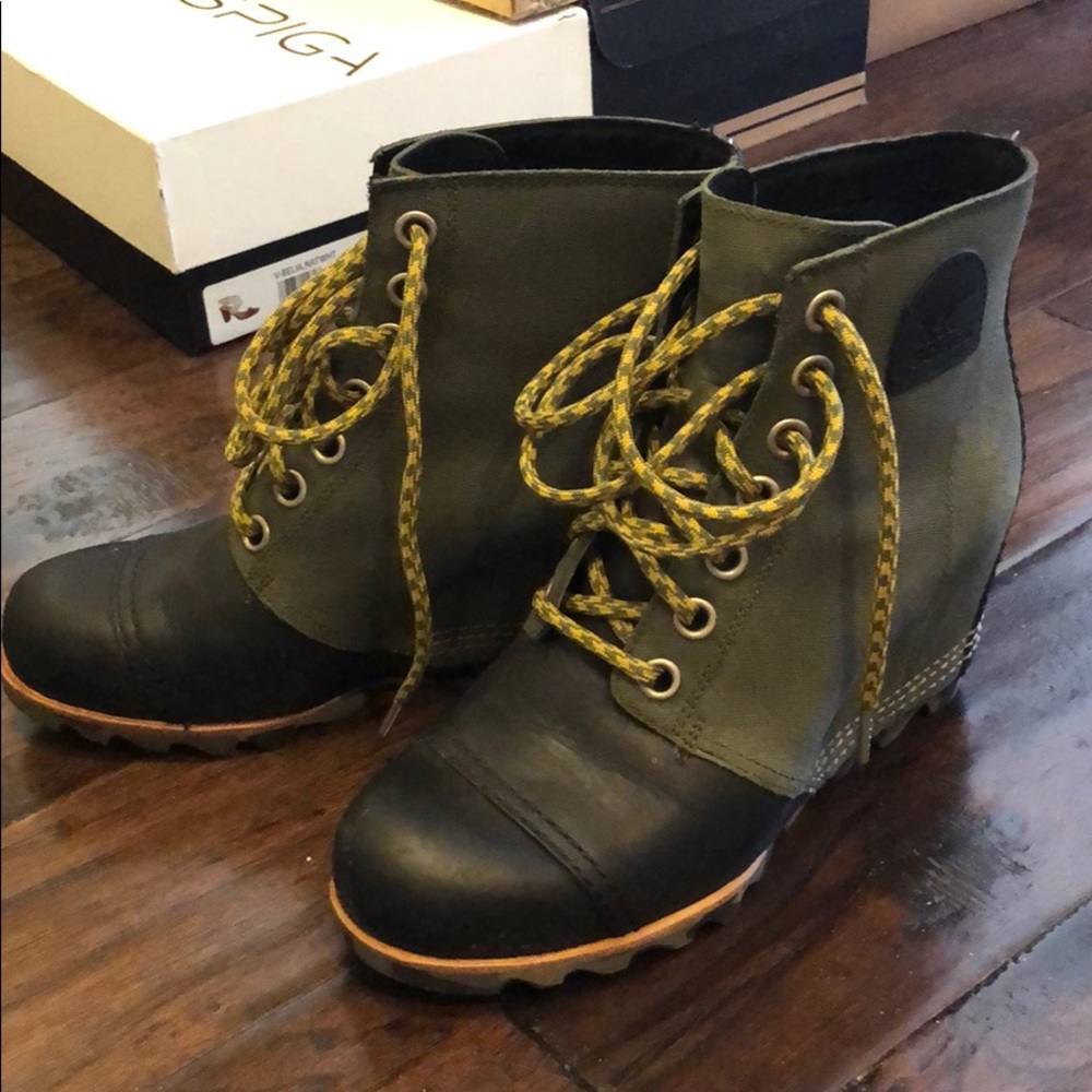 Sorel Rain Boot!